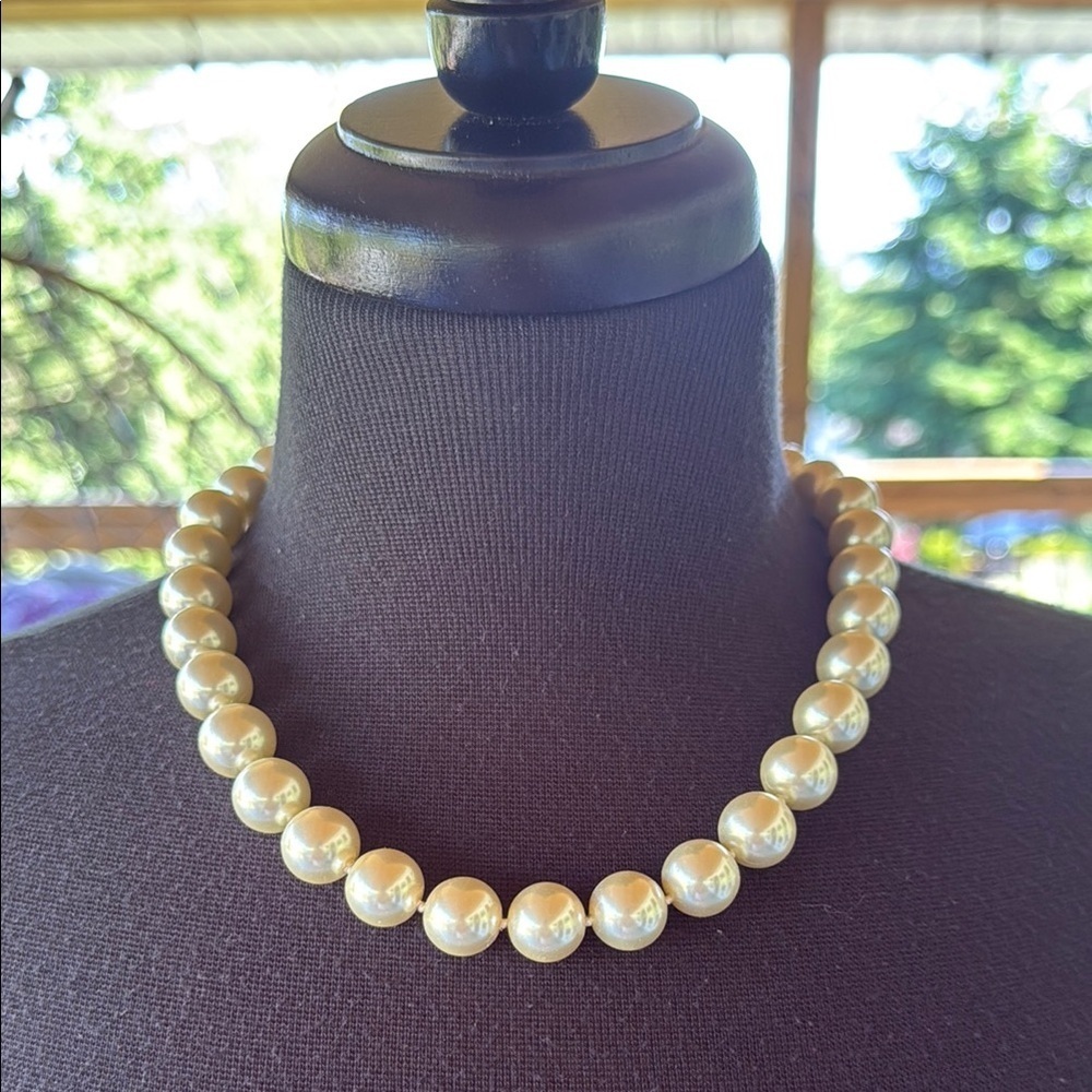 Faux Pearl Fashion Necklace